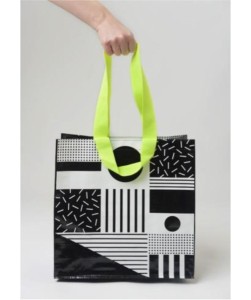 The mono small tote